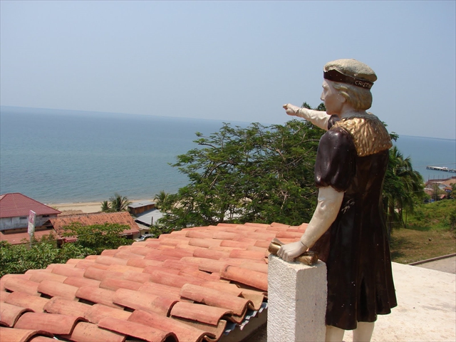 Columbus Statue